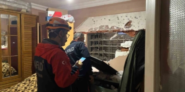 Dairenin zili çalınca yatak odasının yıkıldığını öğrendi