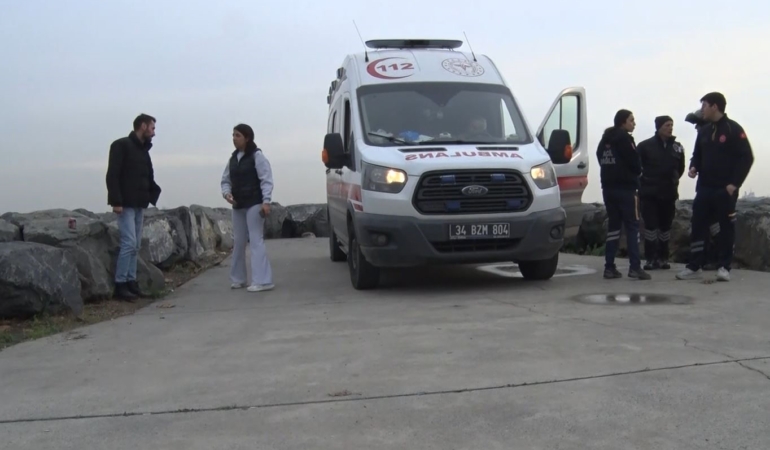 Avcılar’da karısına intihar mesajı atan sarhoş adam ortalığı ayağa kaldırdı