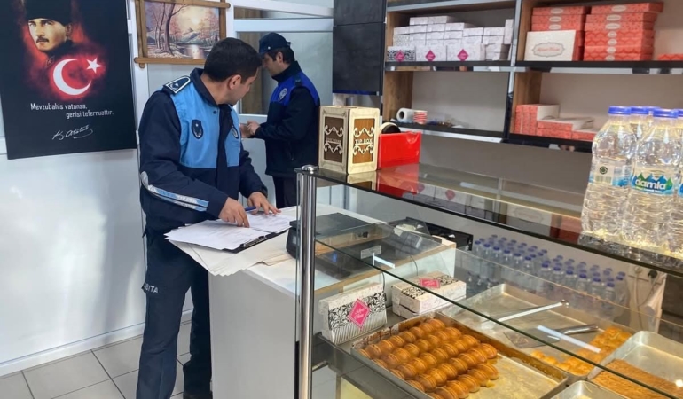 Babaeski’de tatlı üretimi ve satışı yapan iş yerleri denetlendi