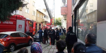 Tuzla’da çatı yangını korkuttu