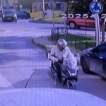 Üsküdar’da börekçiye dalan İETT otobüsünün o anları kamerada