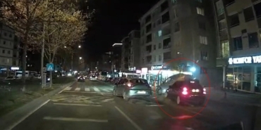 Tekirdağ’da kaza anı araç kamerasında: Park halindeki otomobili biçti