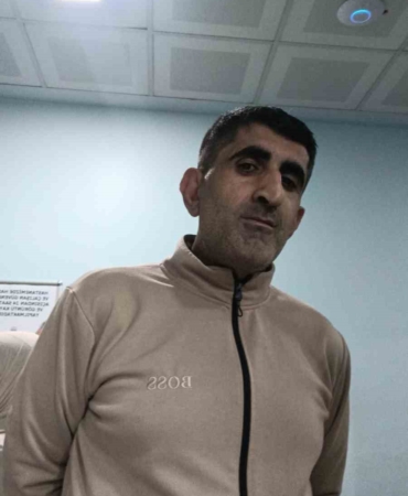 Arnavutköy’de yolun karşısına geçmeye çalışan adama otomobil çarptı