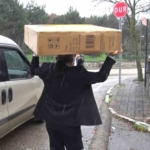 Karlı havada yürekleri ısıtan yardım