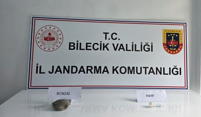 Bilecik’te jandarmanın şüphe üzerine durdurduğu araçtan uyuşturucu çıktı