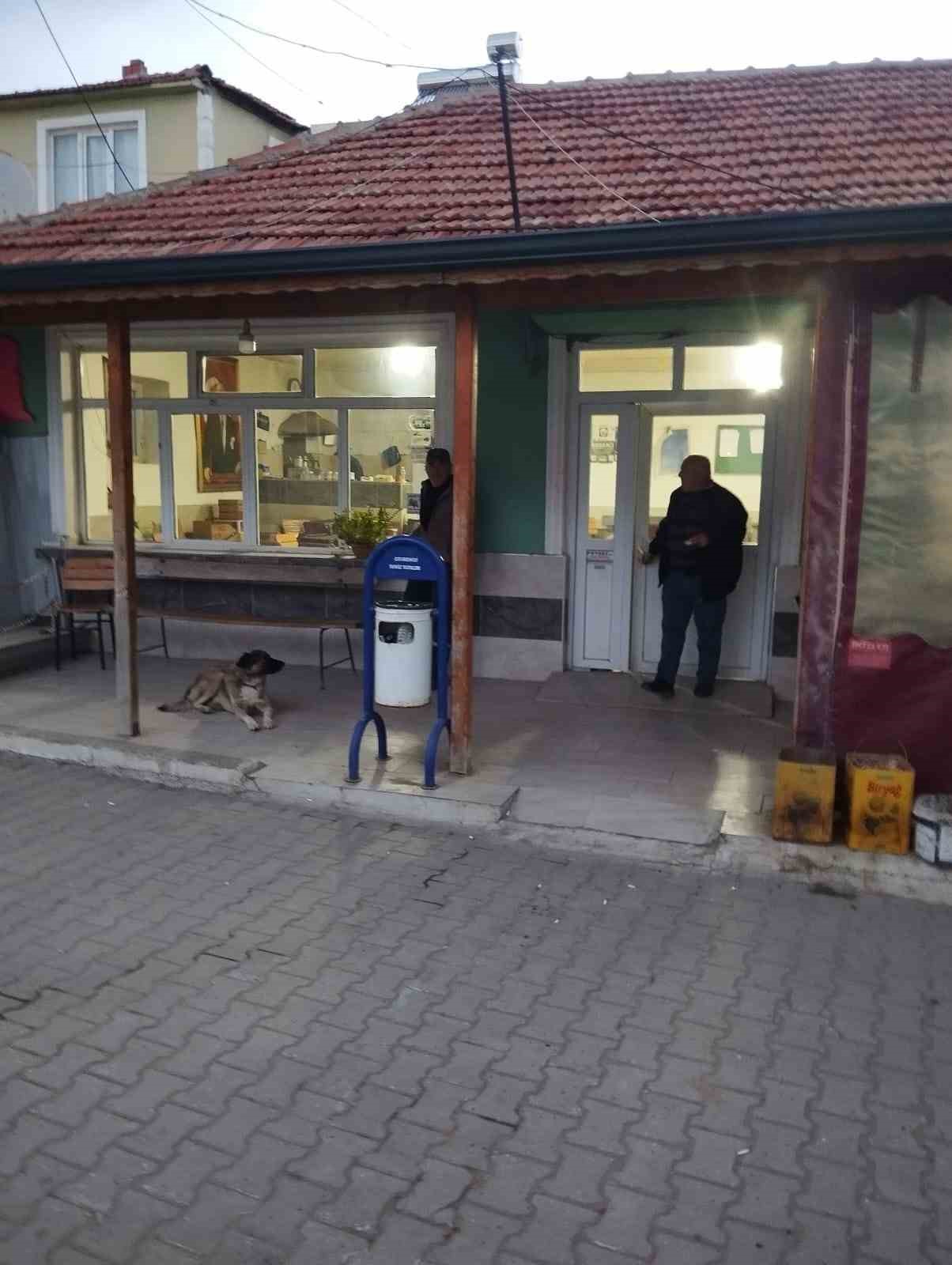 Çanakkale’deki köy kahve ihamesinde inatlaşma: Kira 126 bin TL’yi görünce yeniden ihaleye çıkılacak