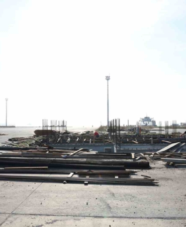 Gelibolu’da inşa edilecek yeni feribot iskelesi incelendi