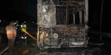 Arnavutköy’de İETT otobüsü alevlere teslim oldu