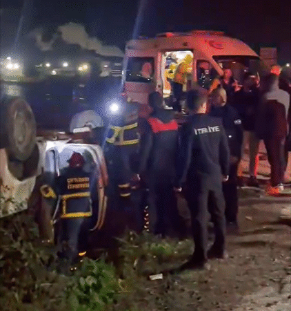 Yalova’da otomobil takla attı: 2 yaralı