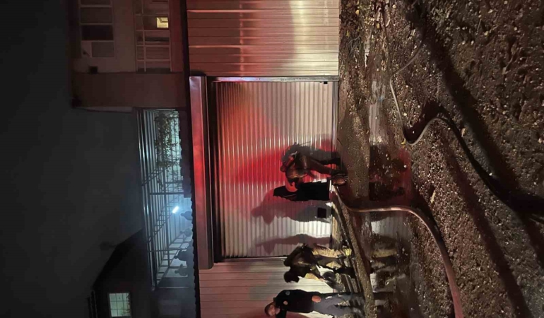 Bursa’da marangoz atölyesinde yangın: elektrikli araç ve ATV motor alev aldı