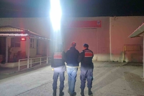 Jandarma ’Çocuğa Karşı Cinsel Taciz’ suçundan aranan şahsı yakaladı