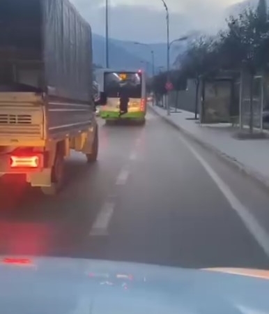 Trafikte tehlikeli anlar