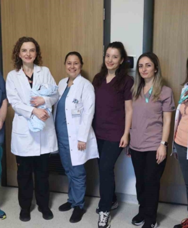 Bursa Şehir Hastanesi Tüp Bebek Merkezi’nde ilk bebek dünyaya geldi
