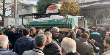 Bursa’da 3 gün aranıp Mudanya sahilde cesedi bulunan 19 yaşındaki Berat Yavuz toprağa verildi