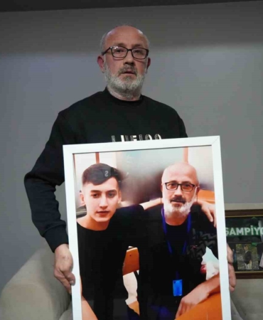 Oğlu öldürülen acılı baba: "Babalığımı aldılar benden"