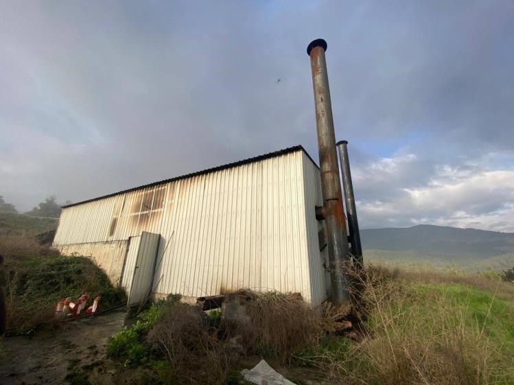 Tavuk çiftliğinde çıkan yangın korkuttu