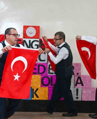 Kırklareli’nde özel bireylerin yetenekleri dakikalarca alkışlandı