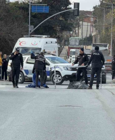 Arnavutköy’de hafriyat kamyonunun çarptığı yaşlı adam olay yerinde hayatını kaybetti