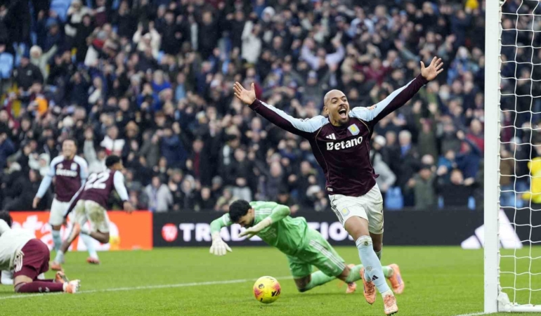 Arsenal, Aston Villa deplasmanında son dakikalarda kaybetti