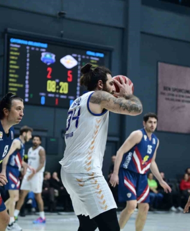 Çayırova Belediyesi, sahasında Finalspor’u 87-81 yendi
