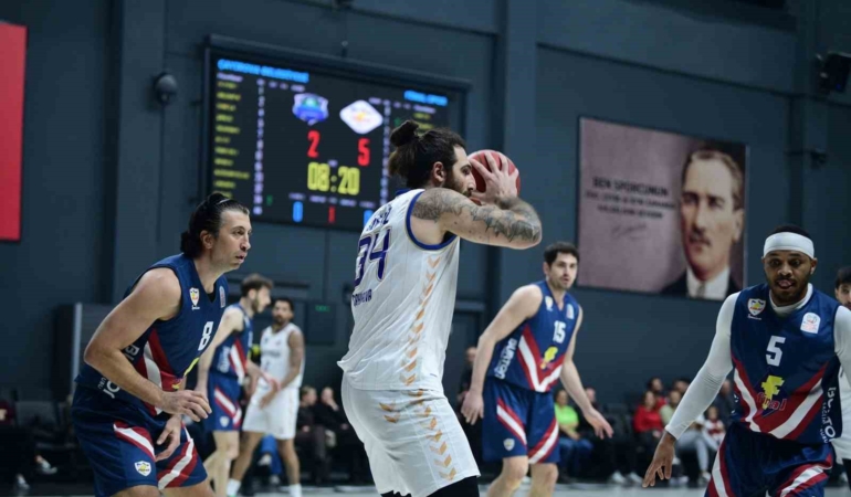 Çayırova Belediyesi, sahasında Finalspor’u 87-81 yendi
