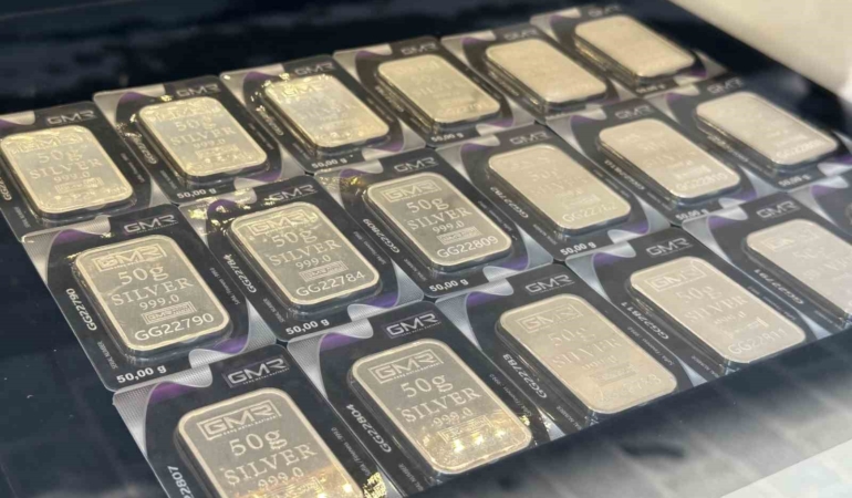 Gümüş rekor kırmaya devam ediyor