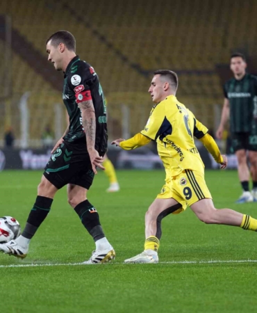 Trendyol Süper Lig: Fenerbahçe: 0 - Konyaspor: 0 (Maç devam ediyor)