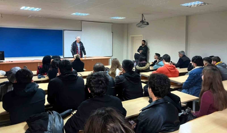 Görme engelli birey deneyimlerini mizahla anlattı