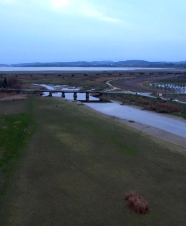 Büyükçekmece gölünde su azalıyor