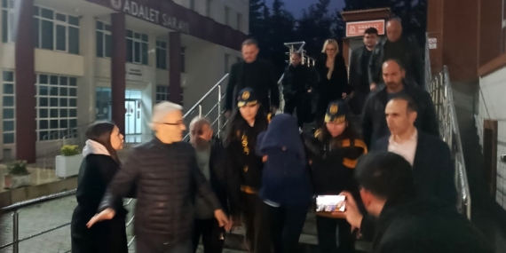 Güllü’nün kızı annesi öldürme suçlamasıyla tutuklandı