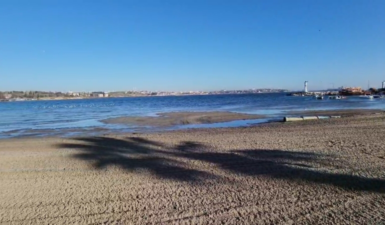 Tekirdağ’da deniz 20 metre çekildi