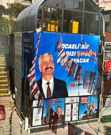 İzmit’te kaçak seçim ofisi polemiği: "Fatura kime kesilecek?"