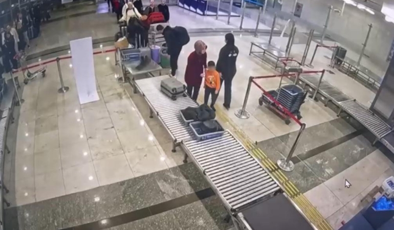 Büyükçekmece Adliyesindeki hırsızlık olayı firarisi Erdal Timurtaş ve eşinin yurt dışına kaçış görüntüleri ortaya çıktı