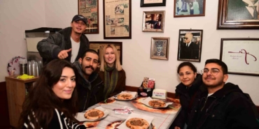 Bursa’nın asırlık lezzetlerine Osmangazi’de yolculuk yaptılar