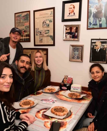 Bursa’nın asırlık lezzetlerine Osmangazi’de yolculuk yaptılar