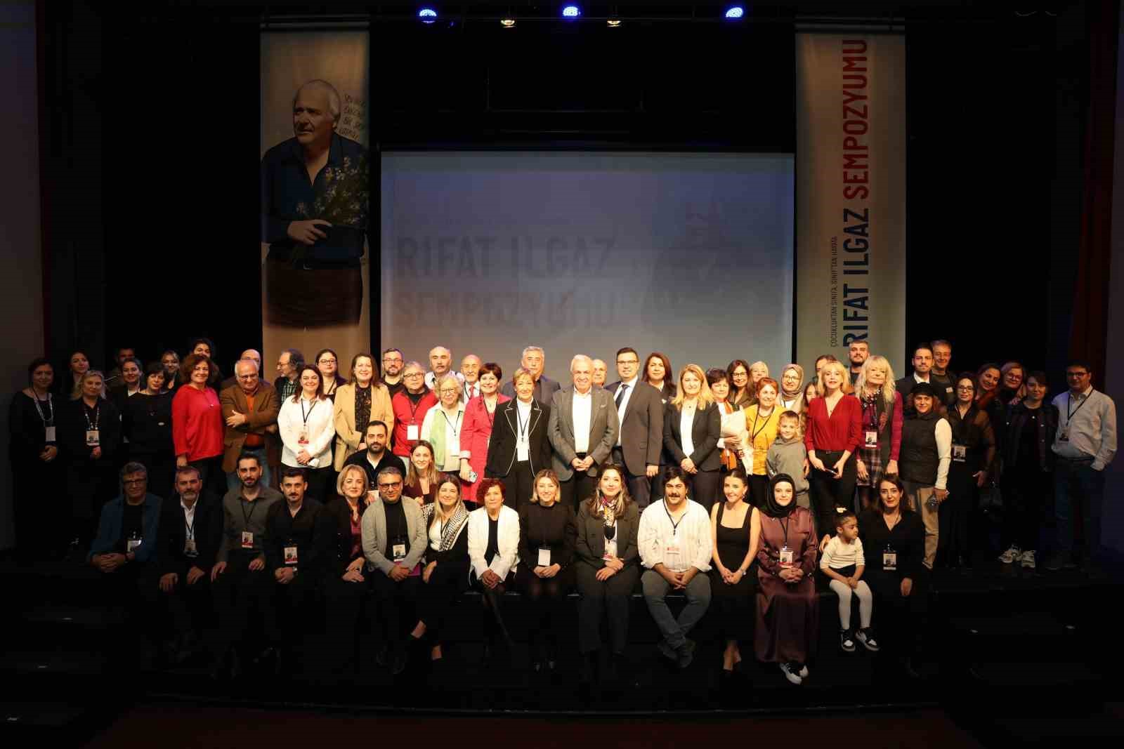 Rıfat Ilgaz’a saygı duruşu, sempozyum ve ödül töreniyle taçlandı