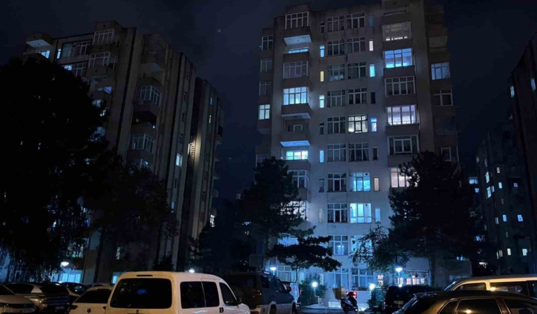 Güllü’nün kızı ve arkadaşı gözaltına alındı