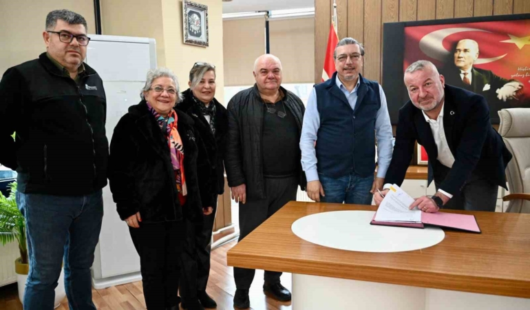 Karacabey’de kültür ve sanat için imzalar yeniden atıldı