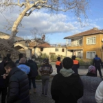 Çatalca’da evi yanan kadın uzun süre gözyaşı döktü