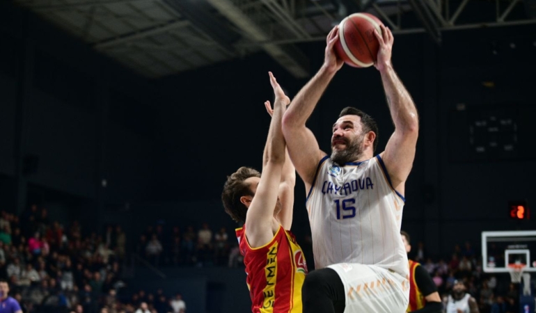 Çayırova Belediyesi, Göztepe’yi 87-78 mağlup etti
