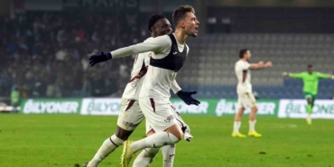 Ernest Muçi Beşiktaş’ı bekliyor