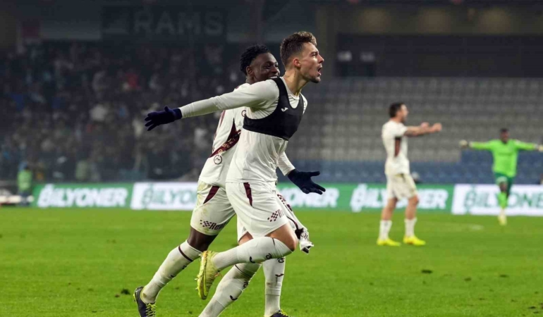 Ernest Muçi Beşiktaş’ı bekliyor