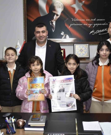 Karacabey Belediyesi, öğrencilerin yanında