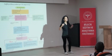 Bilecik’te sağlıkçılara ’Kalp Masajı ve Hayat Kurtarma Eğitimi’ verildi