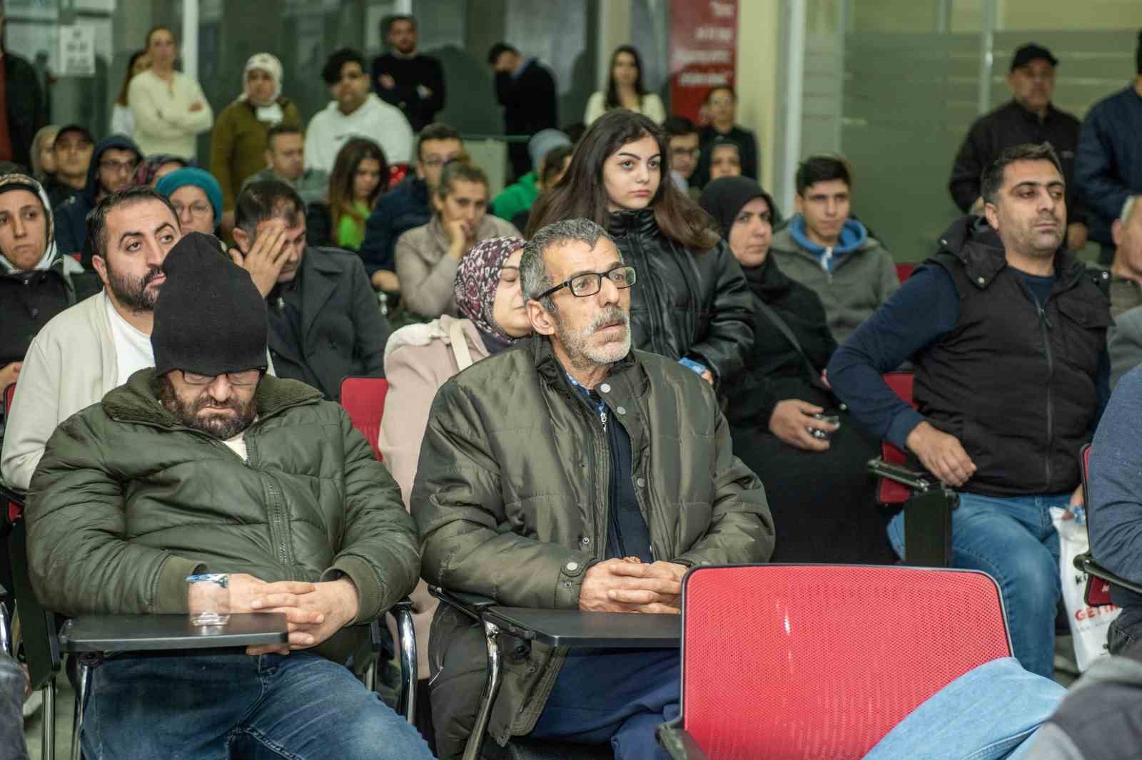 Esenyurt’ta 3 Aralık Dünya Engelliler Günü’nde İstihdam köprüsü: 20 firma yüzlerce umut