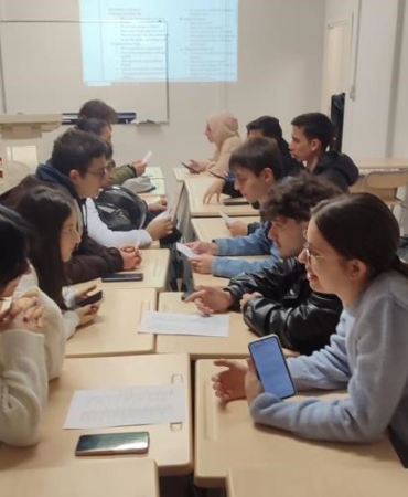 BŞEÜ’de İngilizce pratik etkinliği