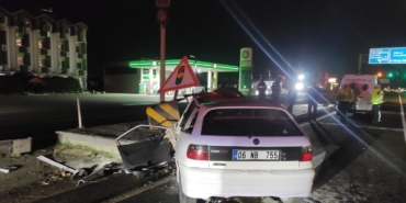 Marmaraereğlisi’nde otomobil refüje çarptı: 1 kişi hayatını kaybetti