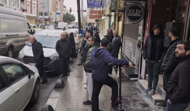 Sultangazi’de kuyumcu vurgunu: Altınları alıp kayıplara karıştı