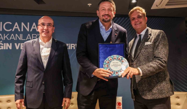 TBF Başkanı Hidayet Türkoğlu "Sağlığın Ve Sporun Zirvesi"ne konuk oldu