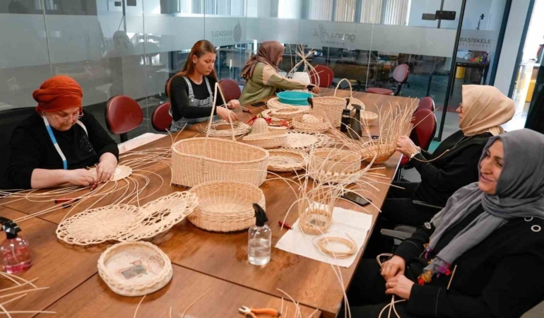 Başiskele’de "Genc-i Âlâ" modeliyle eğitim her yaşa ulaşıyor